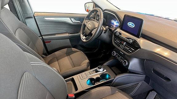 Ford Kuga 3 of 12