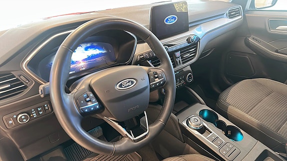 Ford Kuga 12 of 12