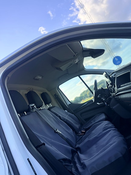 Ford Transit Custom 10 of 10