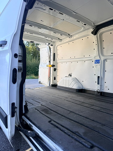 Ford Transit Custom 5 of 10