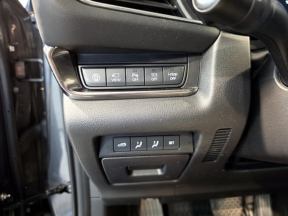 Mazda CX-30 17 of 24