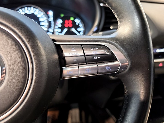 Mazda CX-30 14 of 24