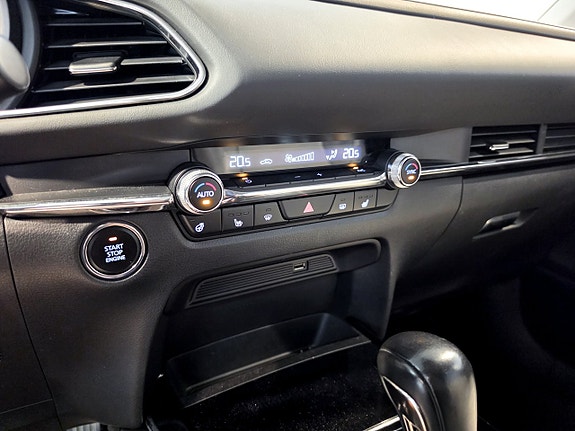 Mazda CX-30 9 of 24