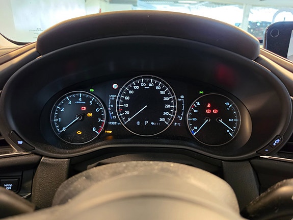 Mazda CX-30 4 of 4