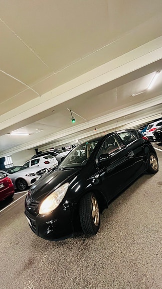 Hyundai i20 6 of 8