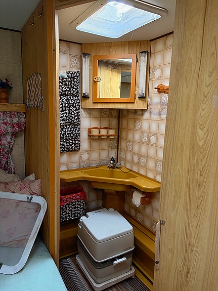 KABE Safir 590 XL 7 of 9