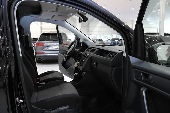 Volkswagen Caddy Maxi 13 of 20