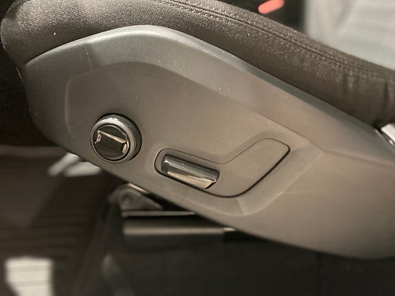 Volvo XC60 23 of 26