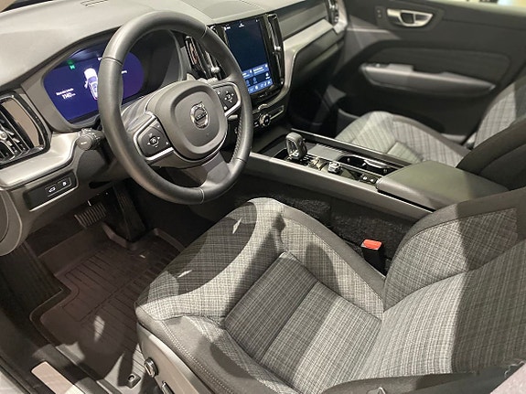 Volvo XC60 19 of 26