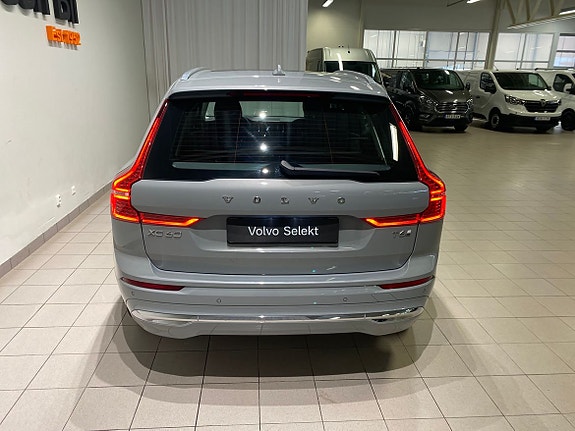 Volvo XC60 4 of 26