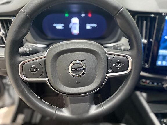 Volvo XC60 22 of 26
