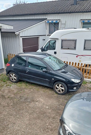 Peugeot 206 2 of 2