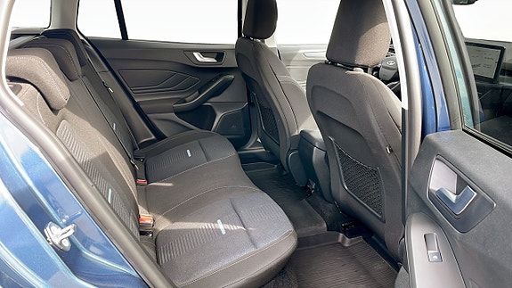Ford Focus 5 of 9