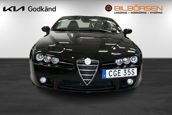 Alfa Romeo Spider 2 of 18