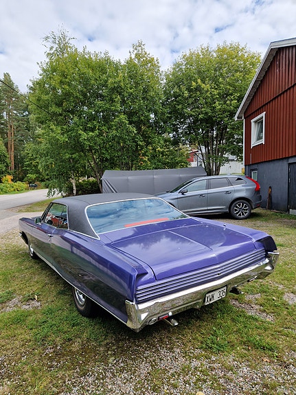 Pontiac Grand Prix 3 of 7
