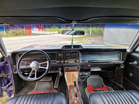 Pontiac Grand Prix 7 of 7