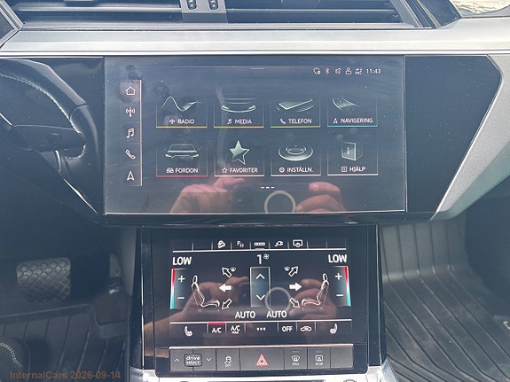 Audi e-tron 13 of 30