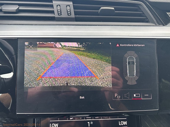 Audi e-tron 14 of 30