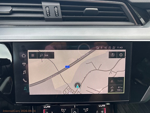 Audi e-tron 15 of 30