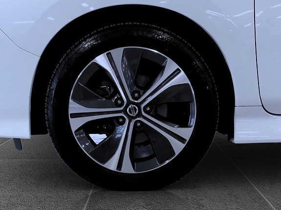 Nissan Leaf 16 of 16