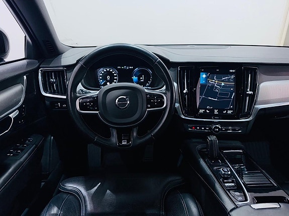 Volvo V90 24 of 26