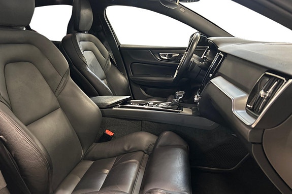 Volvo S60 15 of 26