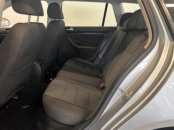 Volkswagen Golf V 15 of 17