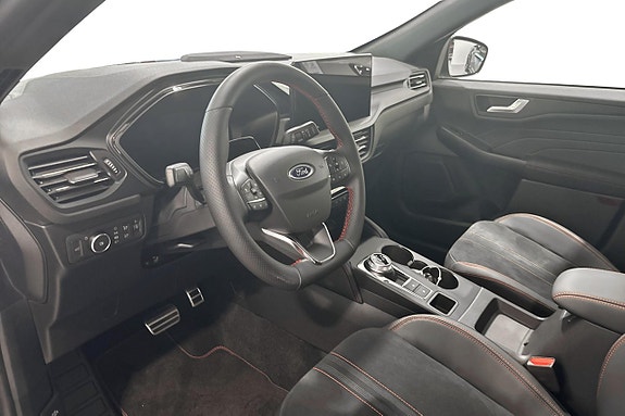 Ford Kuga 7 of 15