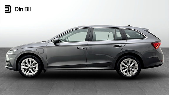 Skoda Octavia 2 of 19