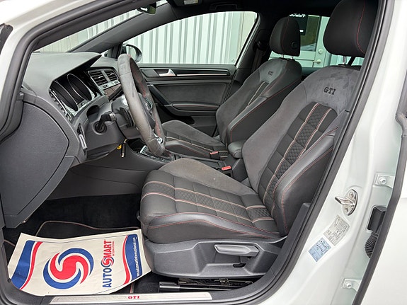 Volkswagen Golf I 16 of 20