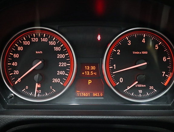 BMW 330i 18 of 20