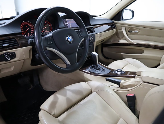 BMW 330i 10 of 20