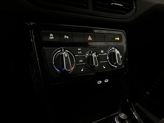 Volkswagen T-Cross 13 of 14