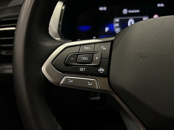 Volkswagen T-Cross 10 of 14