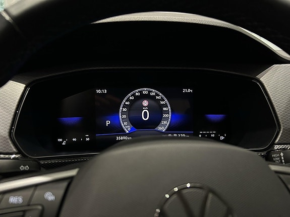 Volkswagen T-Cross 11 of 14