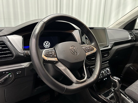 Volkswagen T-Cross 9 of 14