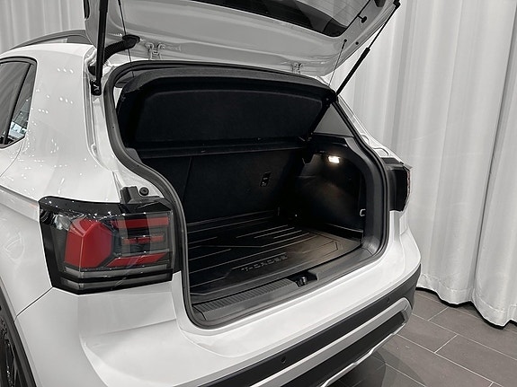 Volkswagen T-Cross 4 of 14