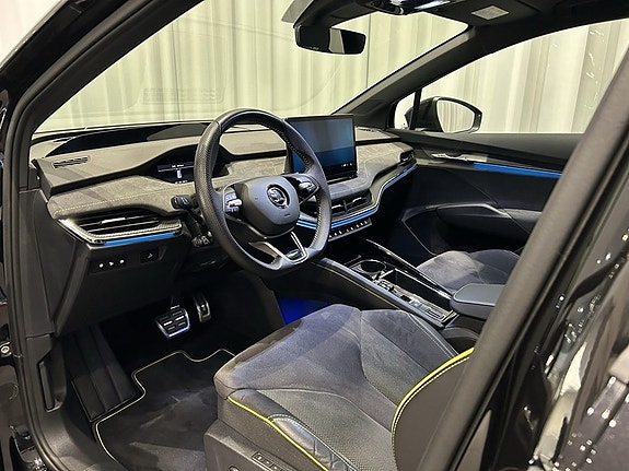 Skoda Enyaq RS 10 of 20
