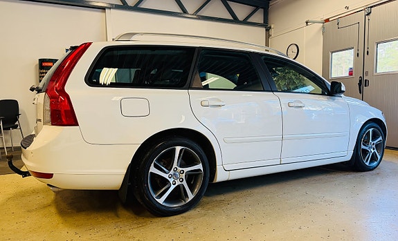 Volvo V50 10 of 22