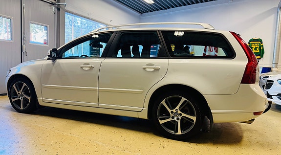 Volvo V50 5 of 22