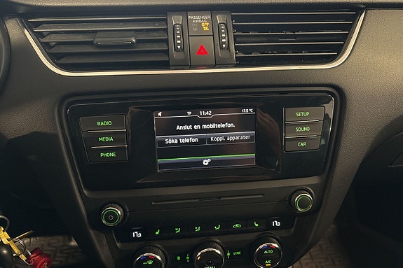 Skoda Octavia 14 of 16