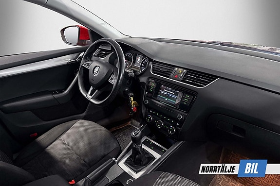Skoda Octavia 10 of 16