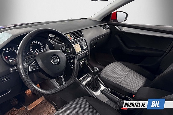 Skoda Octavia 8 of 16