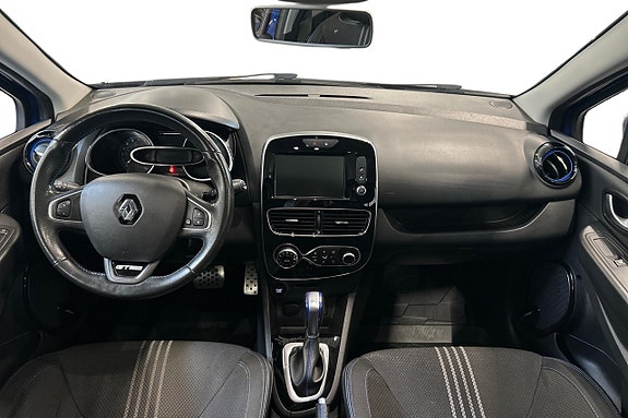 Renault Clio 12 of 23