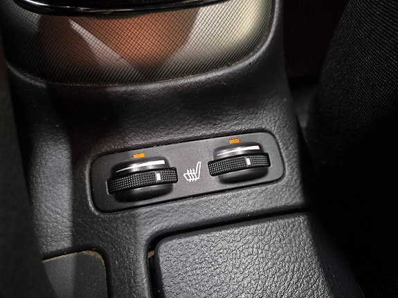 Toyota Avensis 12 of 19