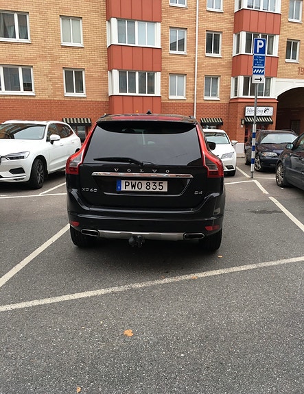 Volvo XC60 3 of 16