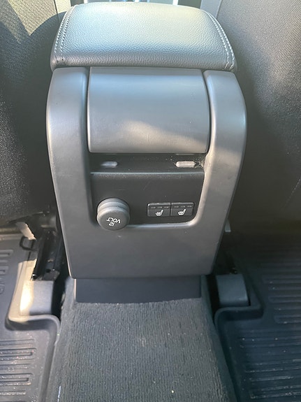 Volvo XC60 16 of 16