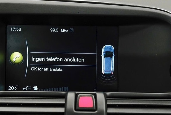 Volvo XC60 10 of 16