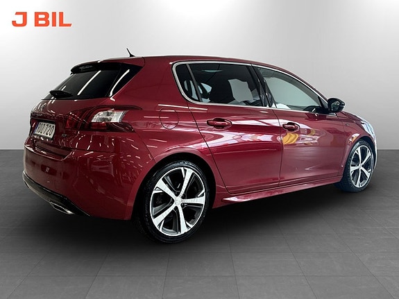 Peugeot 308 2 of 16