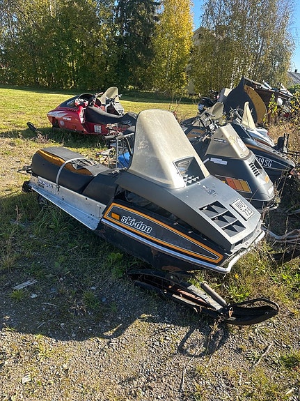 Ski-Doo Formula Plus 2 of 5
